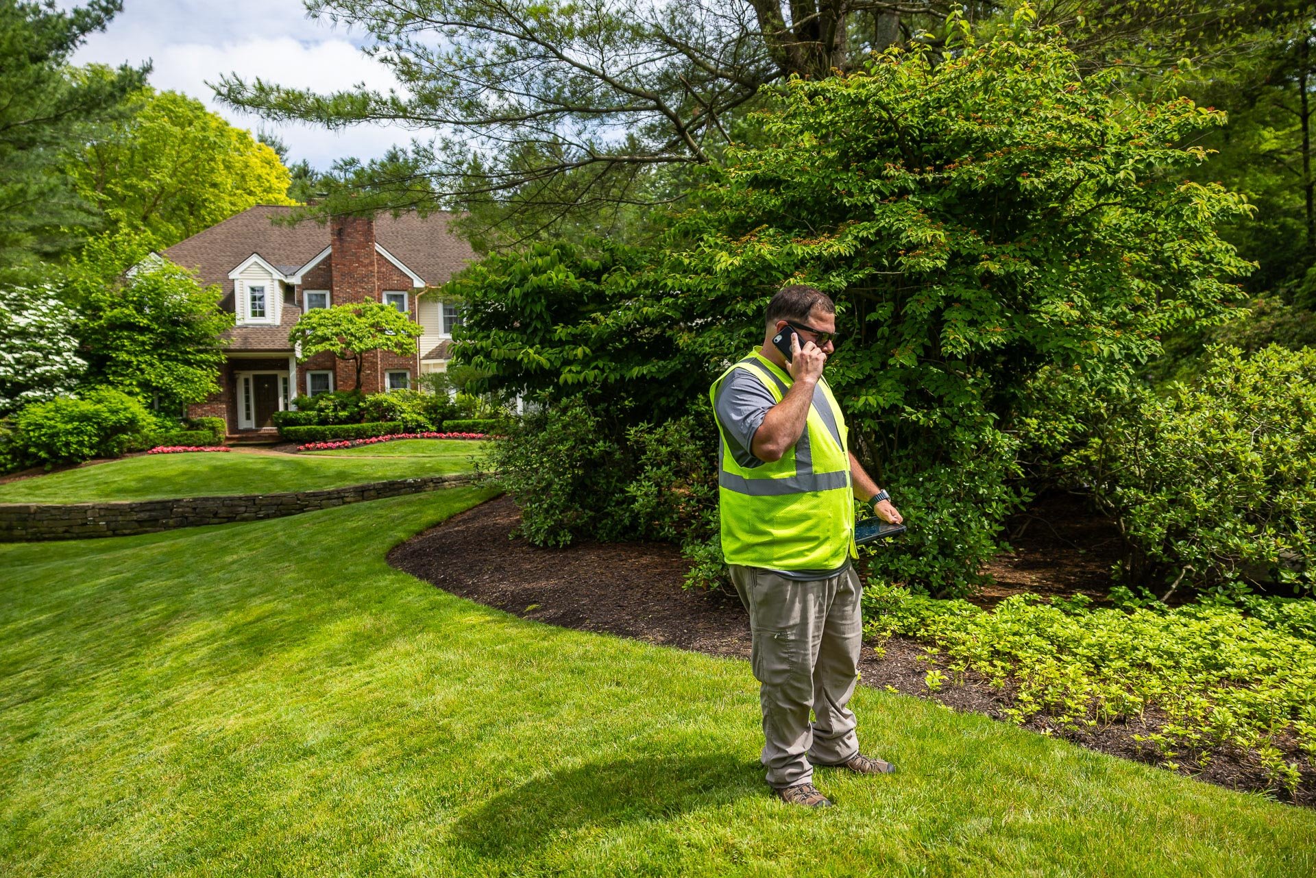 a project manager communicating with client on timelines