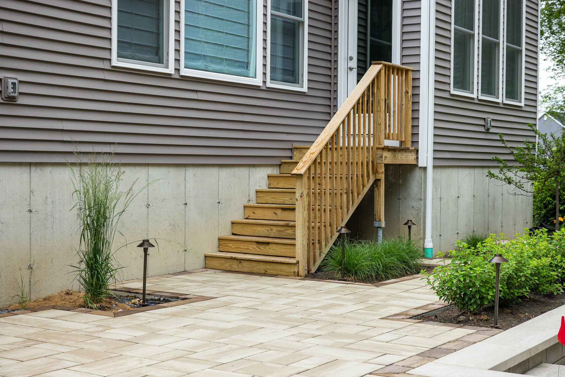 solid brass pathway lights hold up to the elements