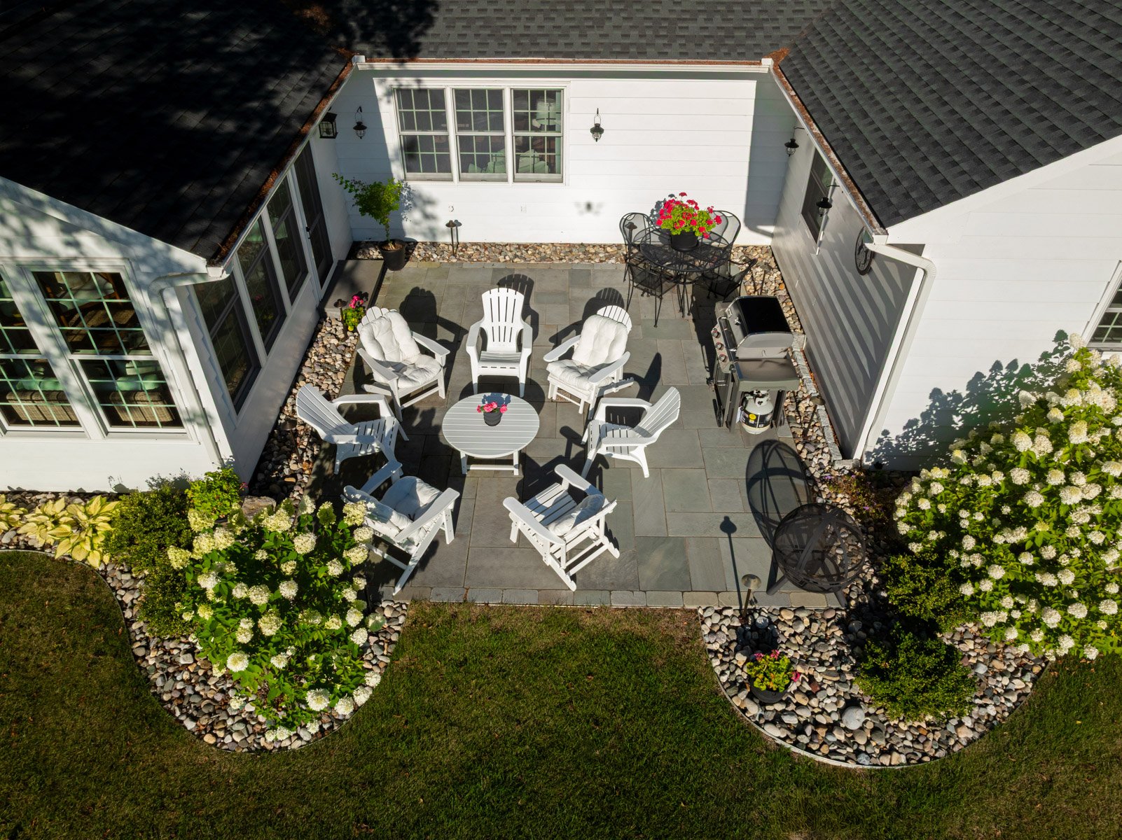 large hydrangea bushes act as good screens