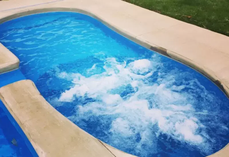 capri-spa-fiberglass-spas-800x550-c-center